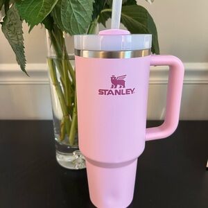 Stanley Quencher 45oz - Cherry Blossom (DAMAGED)